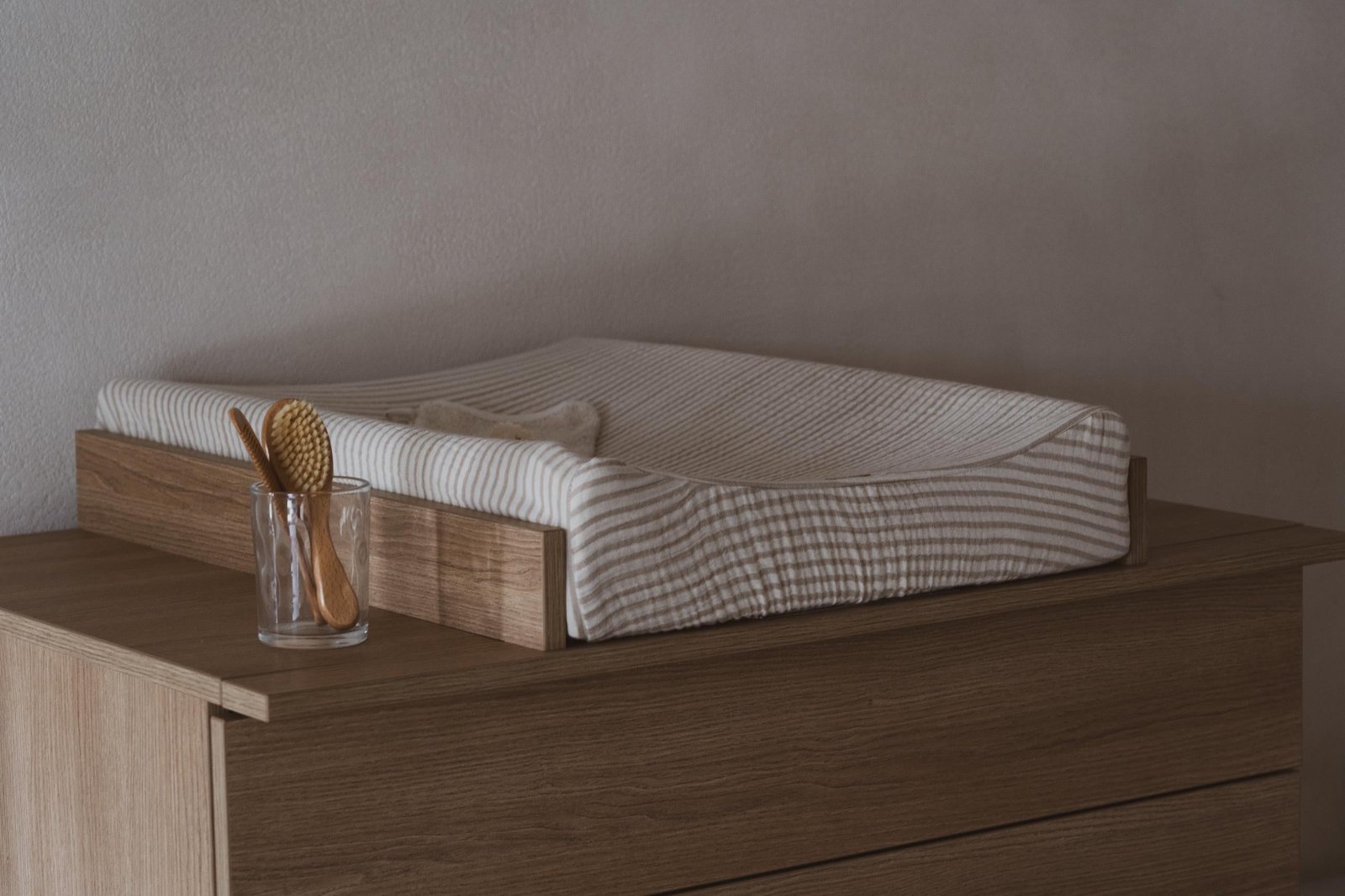 Pack Quax Comò Completo Ashi Honey Ash | Comò Ashi con Estensioni e Fasciatoio Changing Pad Mamee Coral Pack Quax Comò Completo Ashi Honey Ash | Comò Ashi con Estensioni e Fasciatoio Changing Pad Mamee Coral – Bild 8