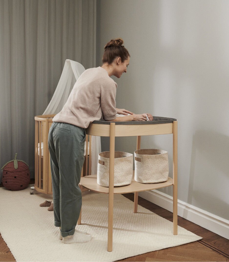 Fasciatoio Stokke® Sleepi™ – Superficie sicura e pratica per il cambio quotidiano Fasciatoio Stokke® Sleepi™ – Superficie sicura e pratica per il cambio quotidiano – Bild 4