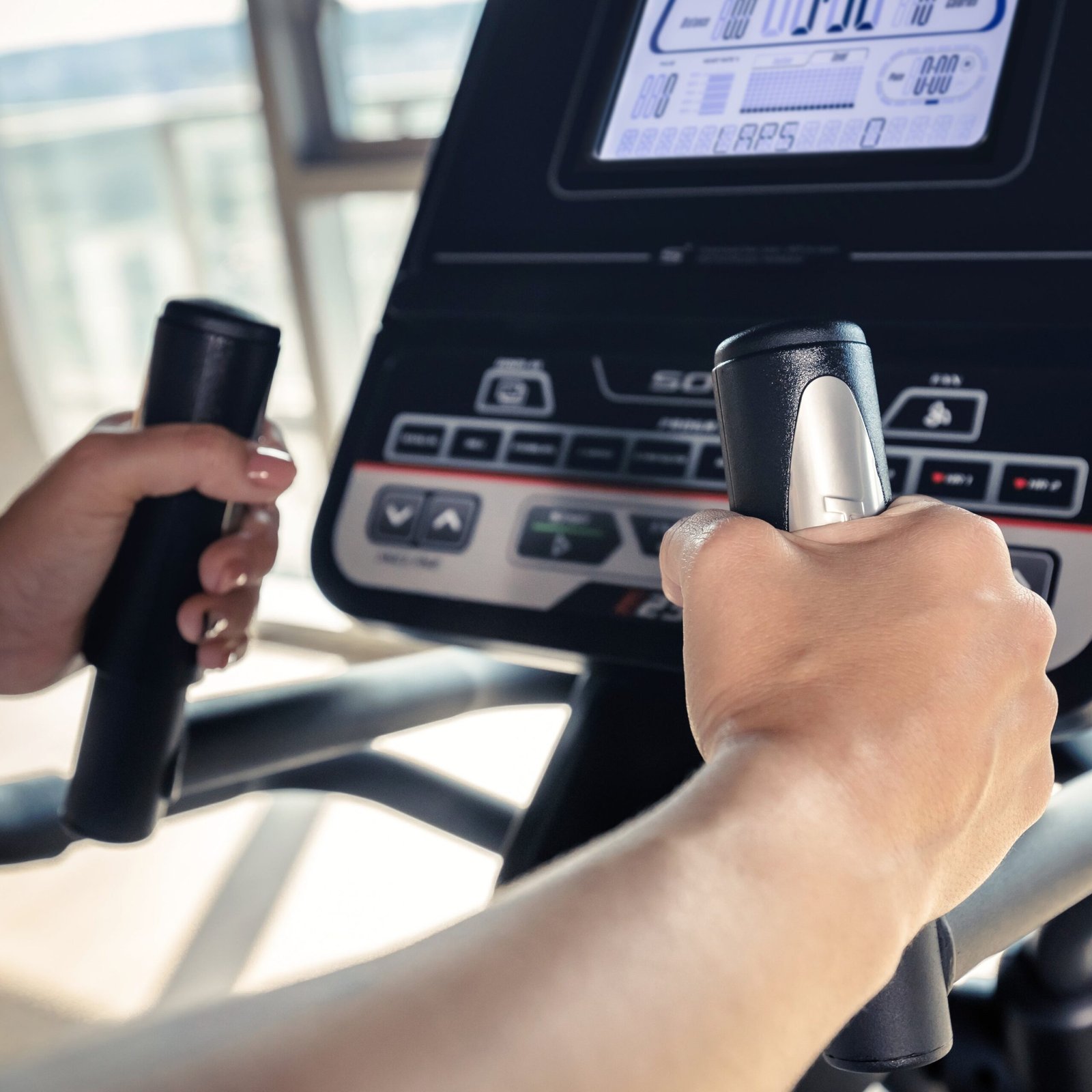 Sole Fitness Ellipsentrainer E25 Sole Fitness Ellipsentrainer E25 – Bild 8
