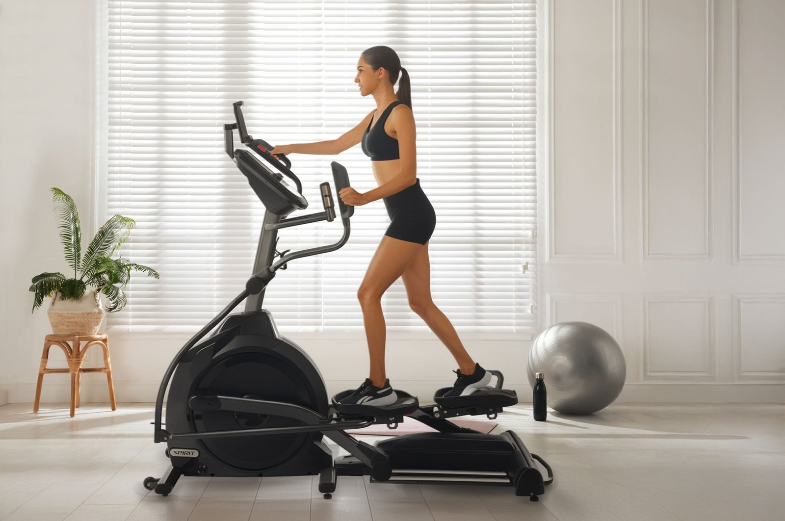 Spirit Fitness Crosstrainer XE395 ENT Black Spirit Fitness Crosstrainer XE395 ENT Black – Bild 3